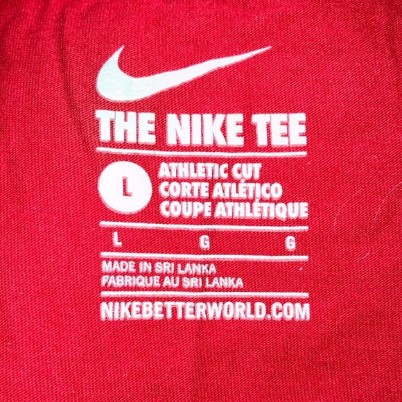 🎉4 for $20 Nike Graphic Tee, Large - Picture 5 of 6